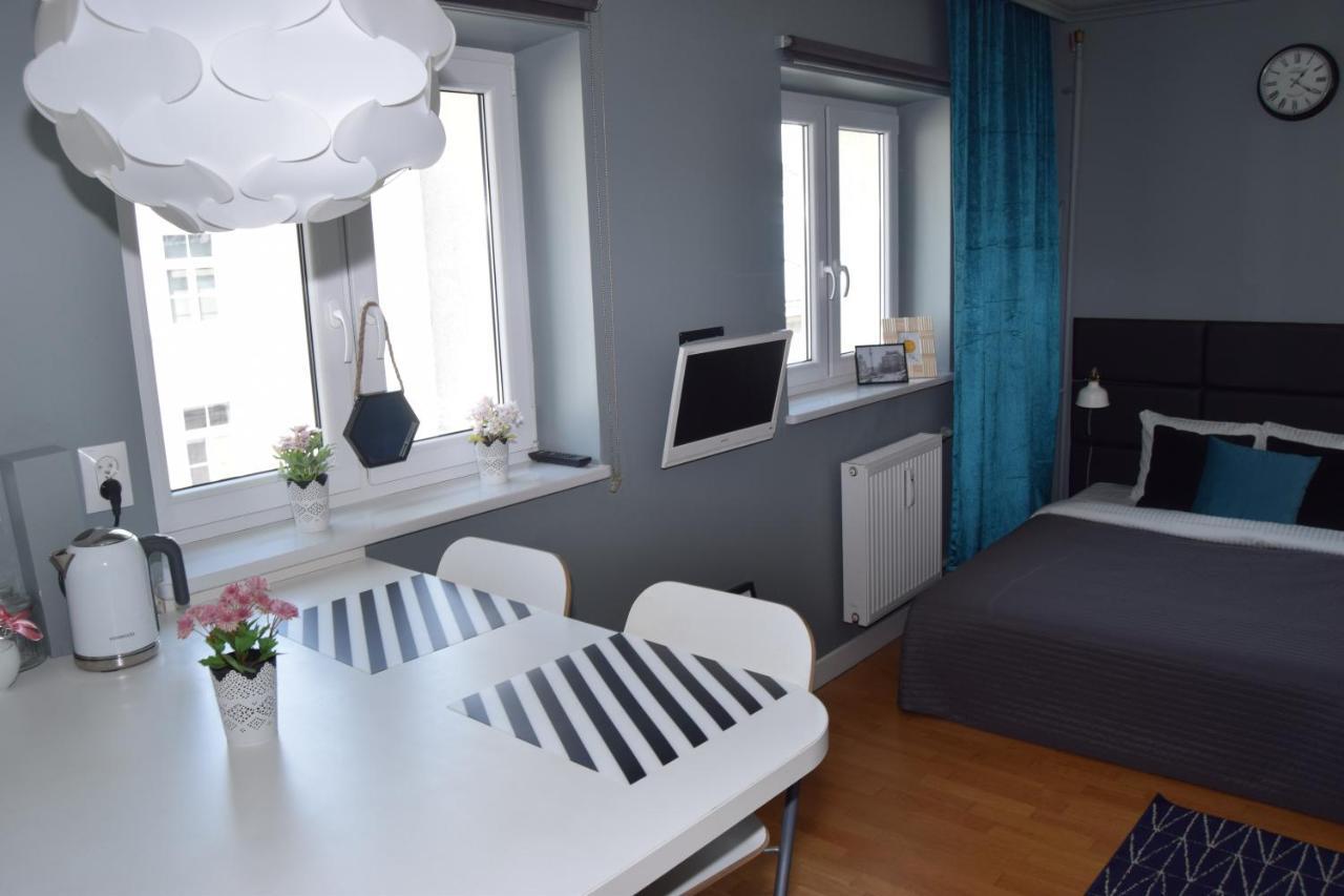 Be My Guest - Hoza - Pkin Super Centrum Metro Wi-fi Breakfast Apartment *